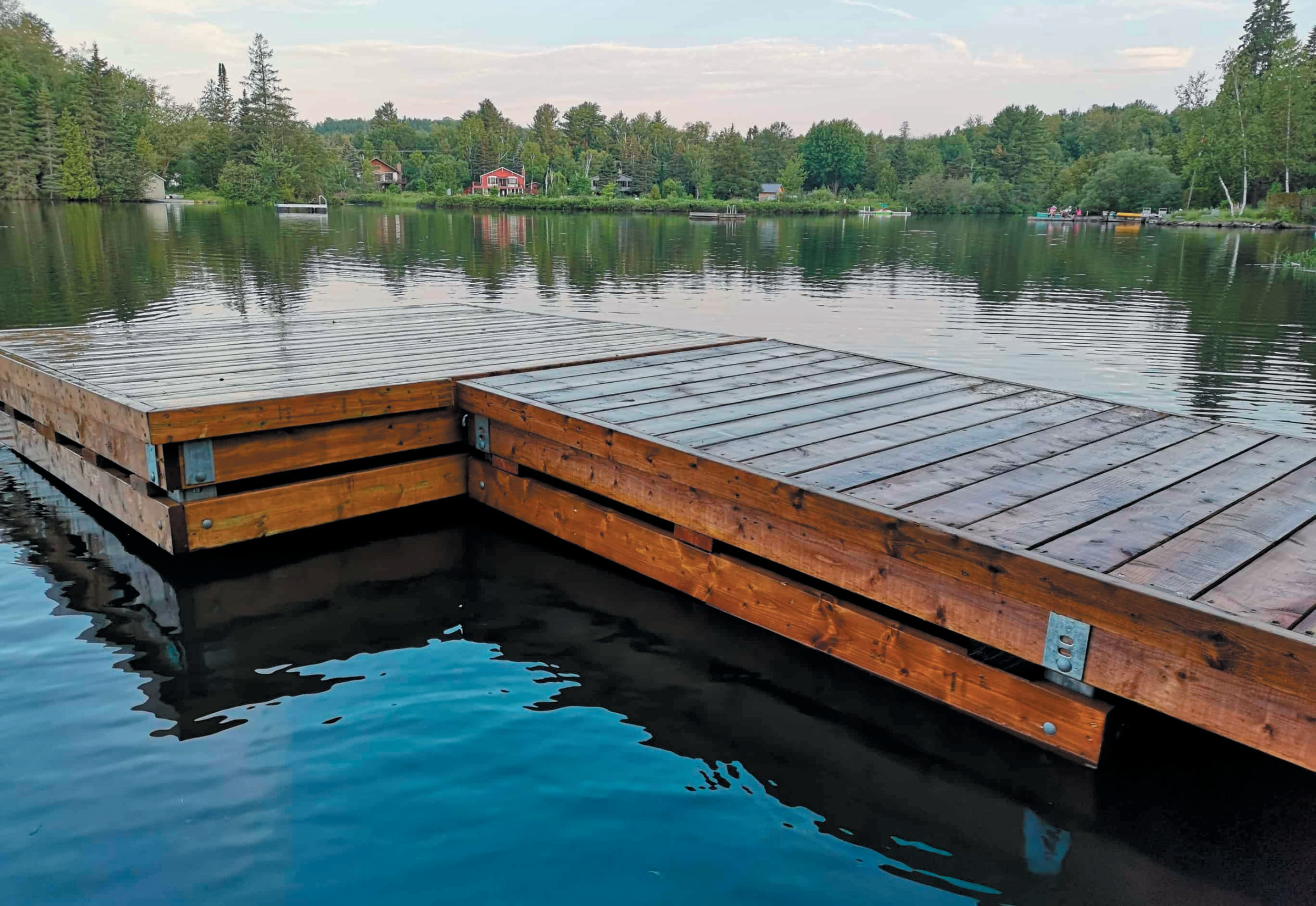 How to build a floating wooden dock - Multinautic